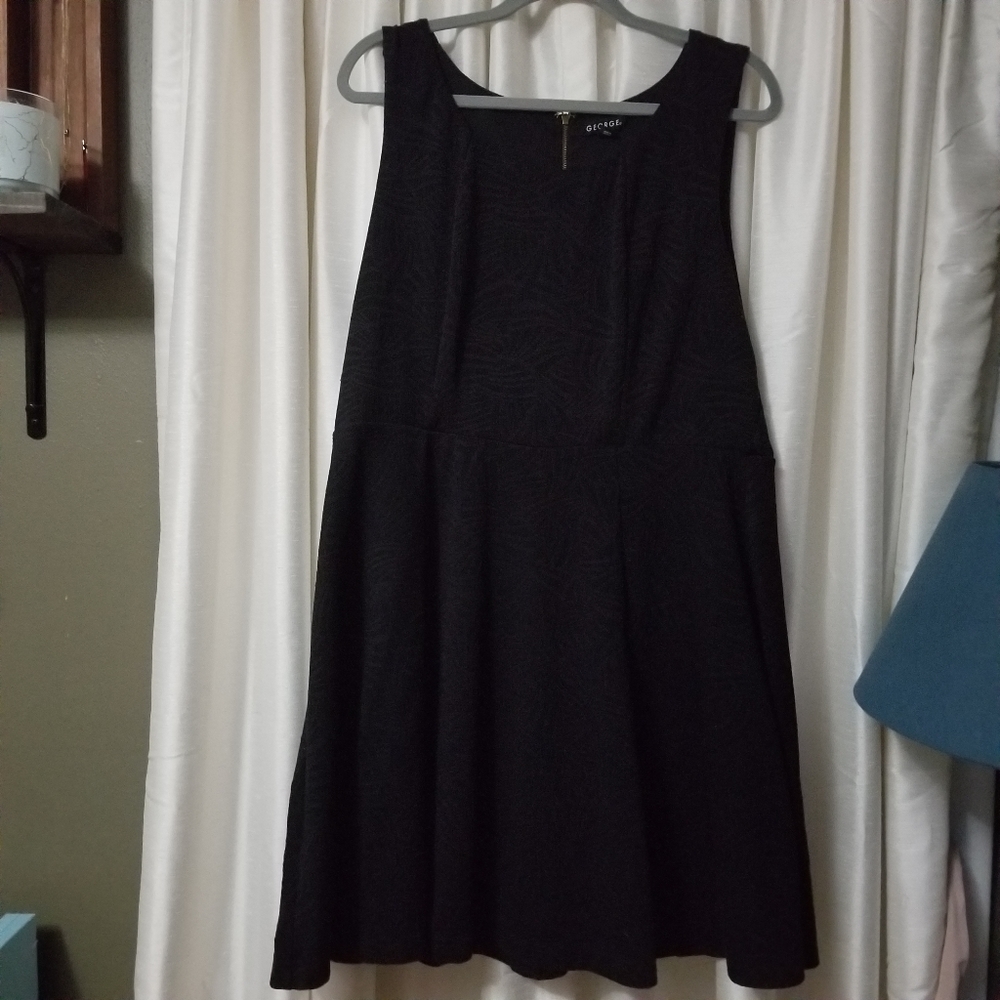 Black Sleeveless Dress (20)